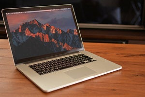 sieraa macbook stock